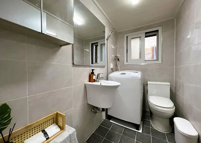 5Min Metro, 6Min Hongdae, 명동, Gyeongbokgung, Sinchon, Arex, Airport Bus, Convenience Store 10Sec Apartamento